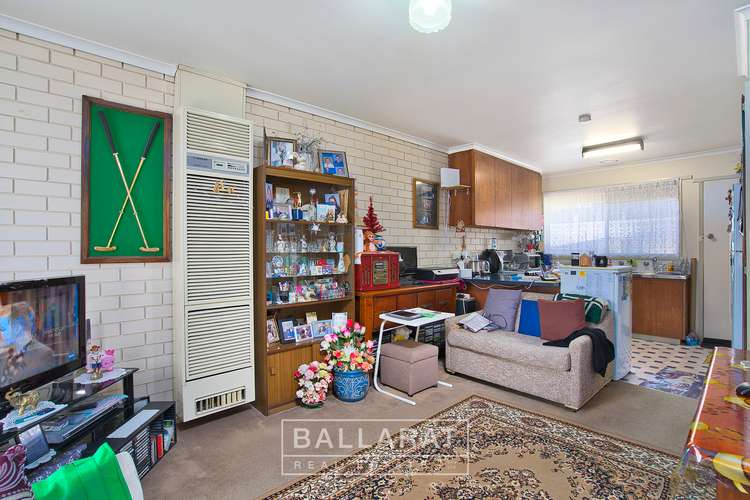 Fourth view of Homely unit listing, 1/4 Marie Crescent, Wendouree VIC 3355