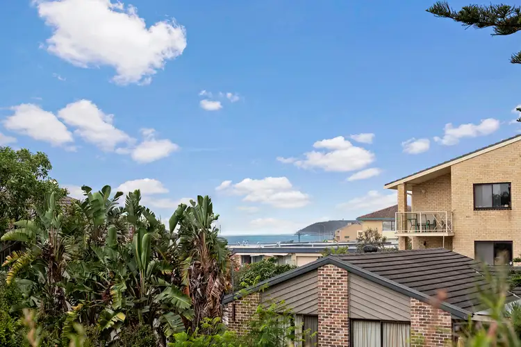Fifth view of Homely house listing, 10 Gardere Avenue, Curl Curl NSW 2096