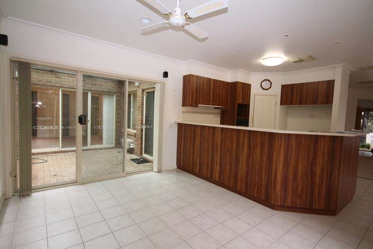 Fifth view of Homely house listing, 3 Whittington Court, Strathdale VIC 3550