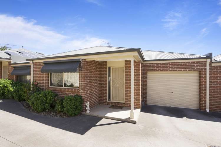 Main view of Homely townhouse listing, 2/27 Roch Court, Ballan VIC 3342