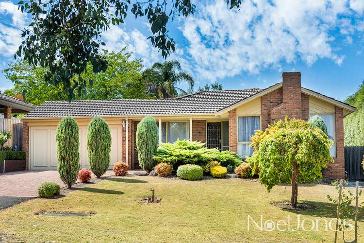 2 Henry Smith Place, Croydon Hills VIC 3136