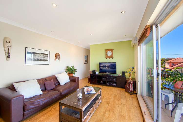 Second view of Homely apartment listing, 9/10 Cavill Street, Queenscliff NSW 2096