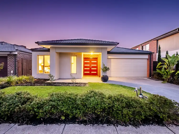 5 Crowe Avenue, Cranbourne West VIC 3977