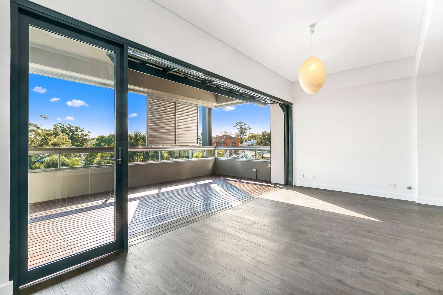 Main view of Homely unit listing, 102/10 Pyrmont Bridge Road, Camperdown NSW 2050