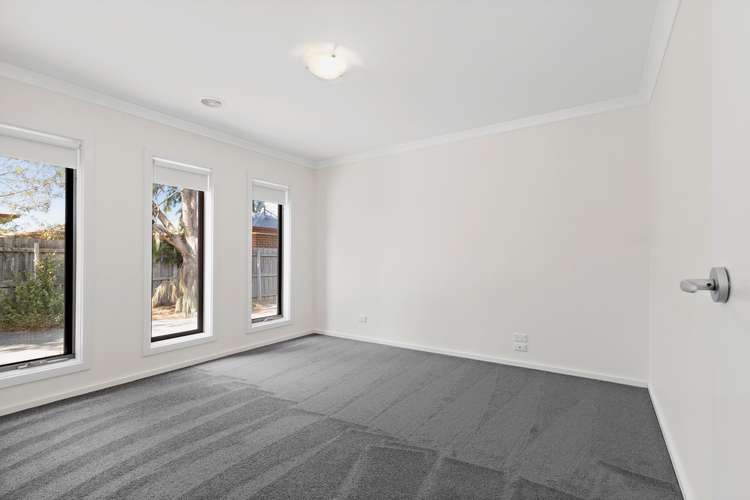 Fifth view of Homely unit listing, 2/9a Mornington-Tyabb Road, Tyabb VIC 3913