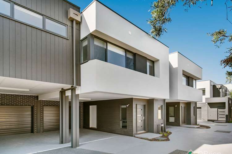 Main view of Homely townhouse listing, 2/297 Station Street, Chelsea VIC 3196