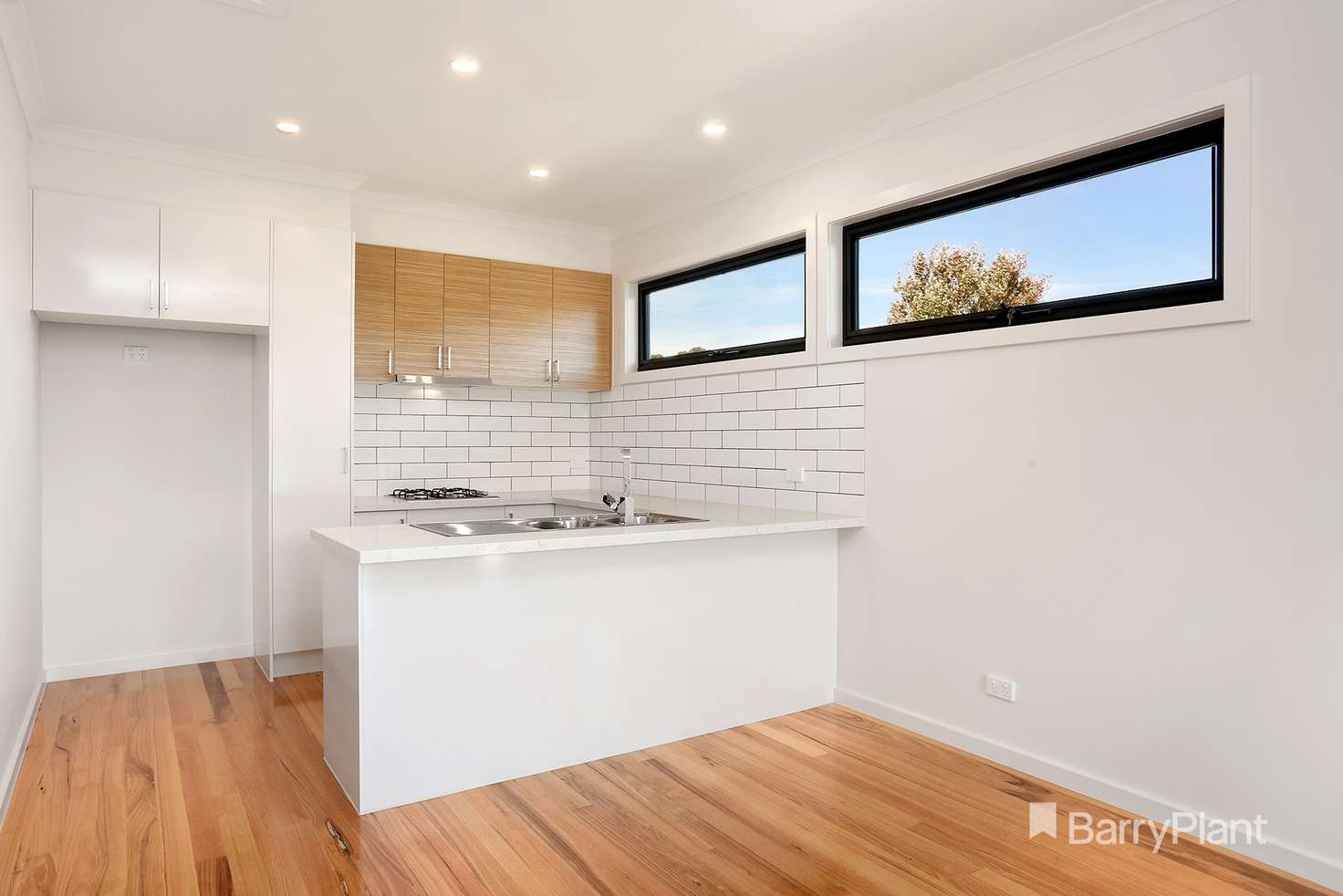 Main view of Homely townhouse listing, 1/682 Pascoe Vale Road, Oak Park VIC 3046