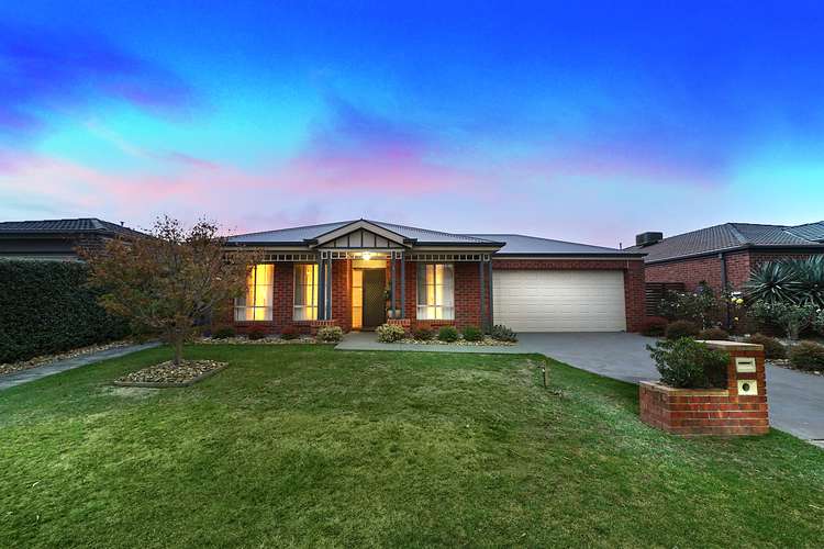 7 Thenford Close, Cranbourne East VIC 3977