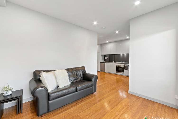 Fifth view of Homely apartment listing, 1/11 Railway Crescent, Hampton VIC 3188