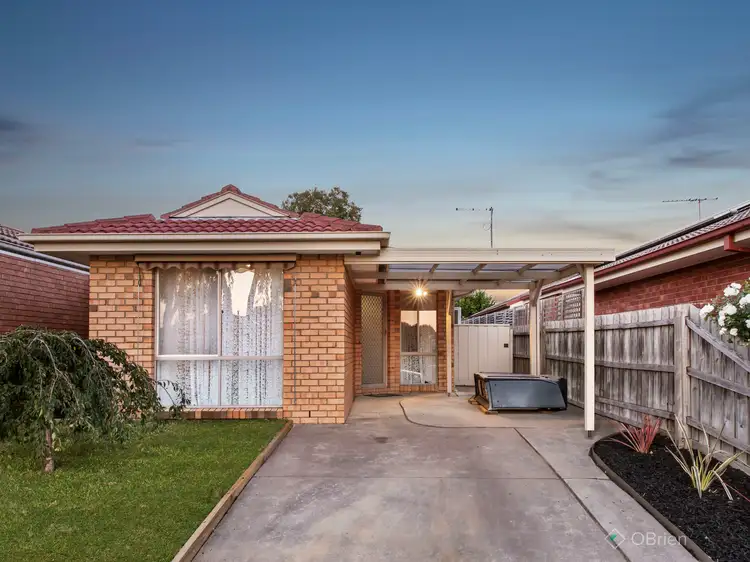 21 Cirai Crescent, Cranbourne West VIC 3977