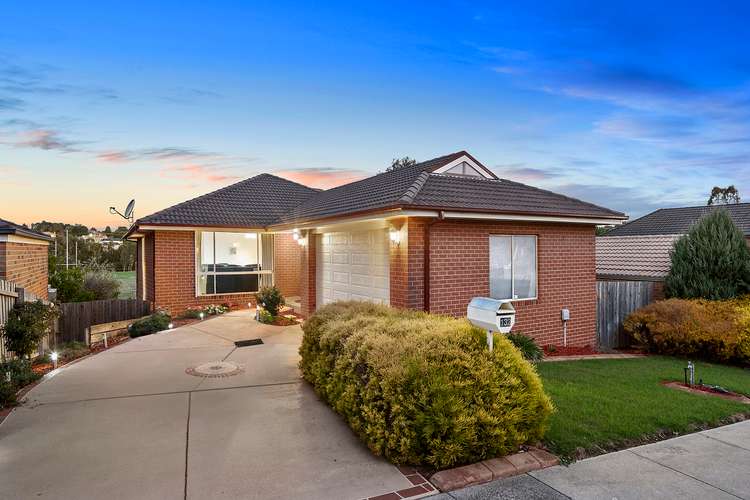 132 David Collins Drive, Endeavour Hills VIC 3802