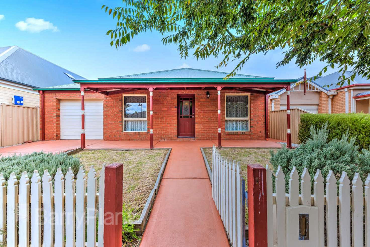 Main view of Homely house listing, 10 Como Glen, Caroline Springs VIC 3023