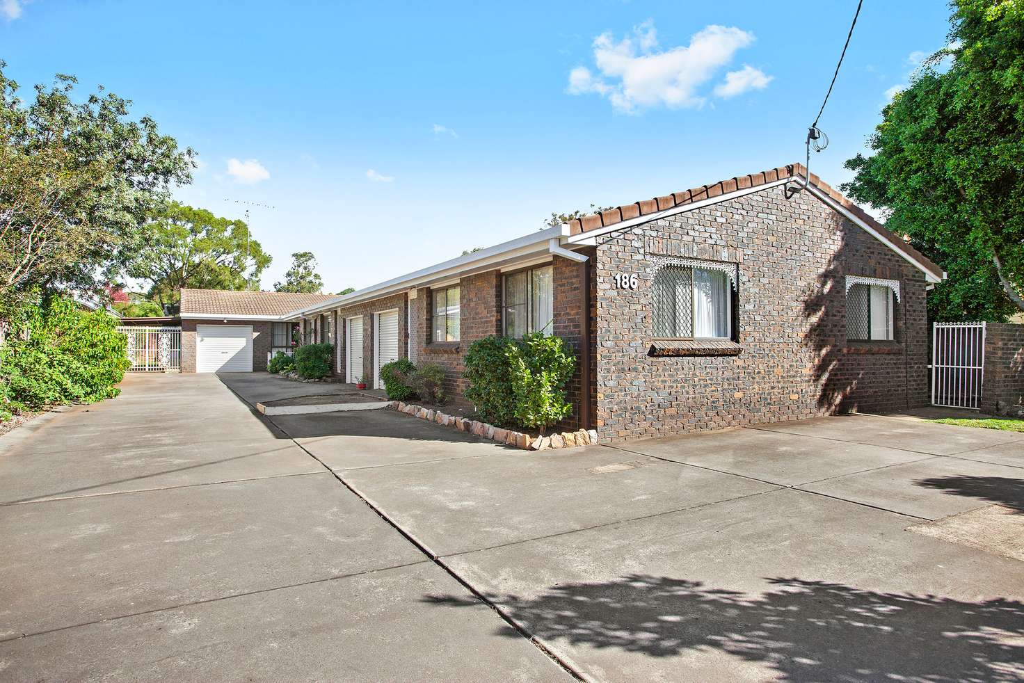 Main view of Homely blockOfUnits listing, 186 Russell Street, Newtown QLD 4350