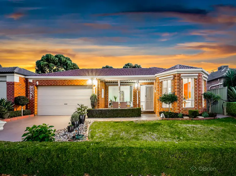 77 Scotsdale Drive, Cranbourne East VIC 3977