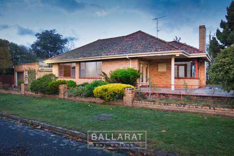 32 Burnbank Street, Lake Wendouree VIC 3350