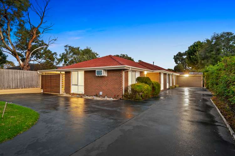 53 Kennington Park Drive, Endeavour Hills VIC 3802