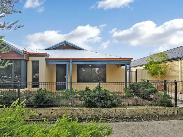7 Yarra Promenade
