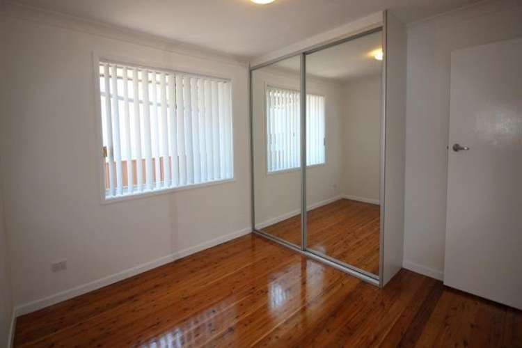 Fourth view of Homely unit listing, 2/25 Connaghan Avenue, East Corrimal NSW 2518