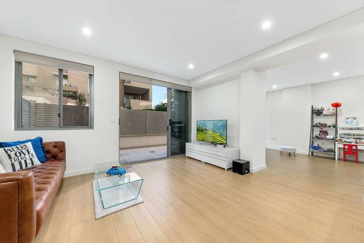 Third view of Homely apartment listing, 2/7 Chapman Avenue, Beecroft NSW 2119