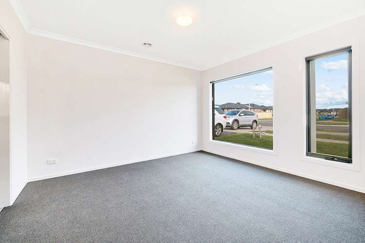 Second view of Homely house listing, 152 Thoroughbred Drive, Clyde North VIC 3978