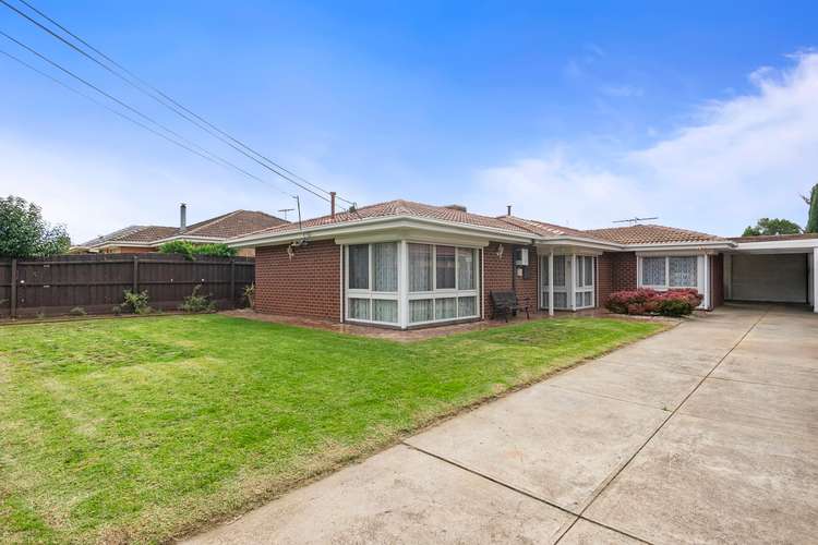 8 Fourth Avenue, Hoppers Crossing VIC 3029
