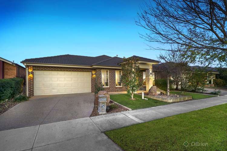 Main view of Homely house listing, 10 Gladys Court, Berwick VIC 3806