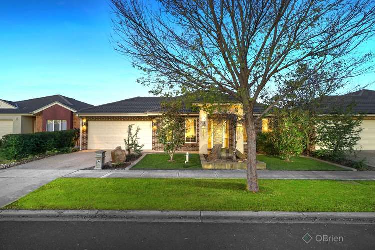 Second view of Homely house listing, 10 Gladys Court, Berwick VIC 3806