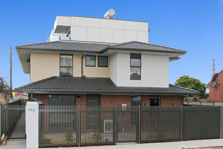 Main view of Homely townhouse listing, 2/110 Albert Street, Preston VIC 3072