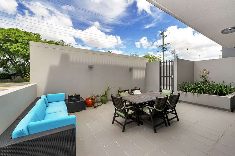 Main view of Homely unit listing, 1/35 Clarence Road, Indooroopilly QLD 4068