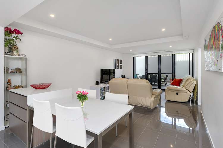 Fifth view of Homely unit listing, 1/35 Clarence Road, Indooroopilly QLD 4068