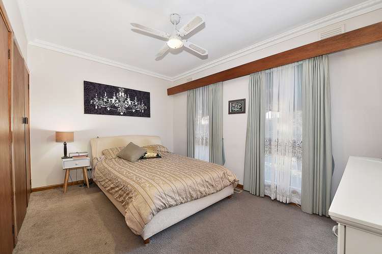 Fourth view of Homely house listing, 19 Bawden Court, Pascoe Vale VIC 3044