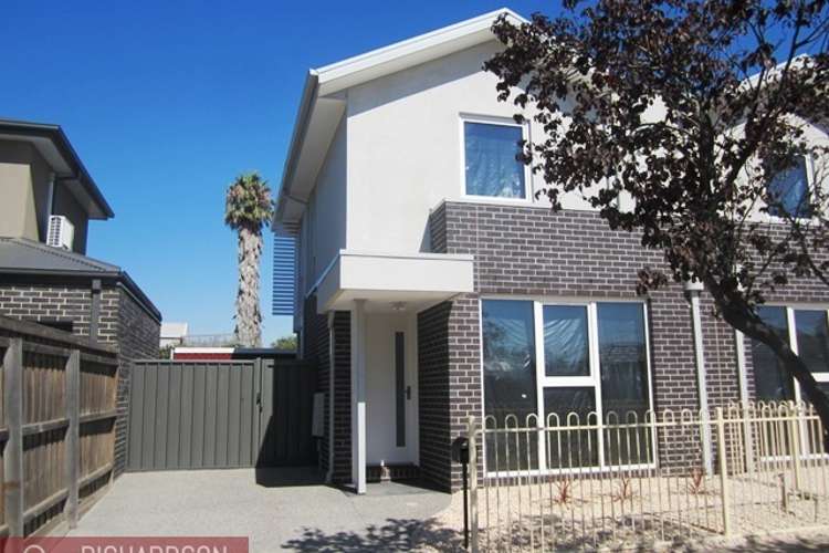 Main view of Homely townhouse listing, 5 Iris Avenue, Brooklyn VIC 3012