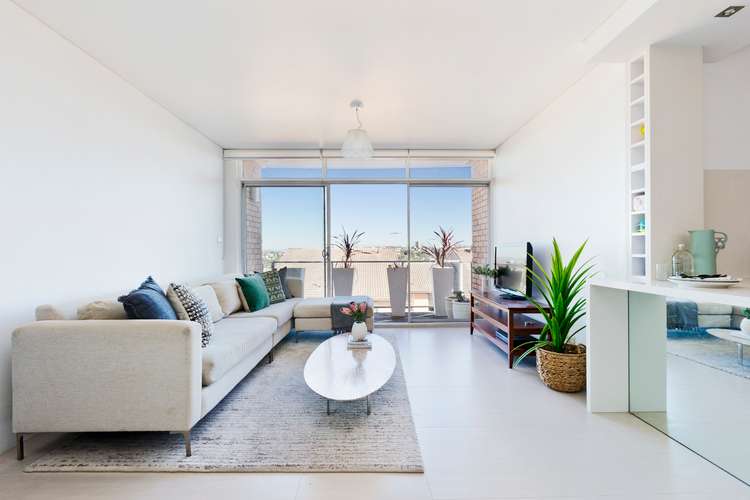 Main view of Homely unit listing, 8/44 Crown Road, Queenscliff NSW 2096