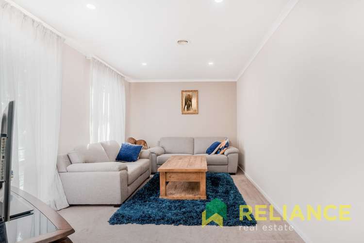 Fourth view of Homely house listing, 2 Moreton Close, Caroline Springs VIC 3023