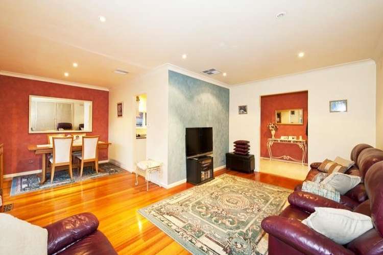 Second view of Homely house listing, 8 Flinders Court, Bundoora VIC 3083