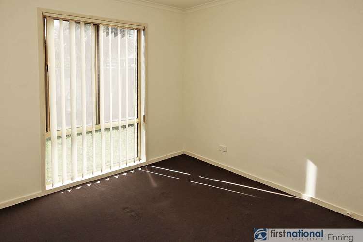 Fifth view of Homely house listing, 16 Masterton Place, Cranbourne East VIC 3977