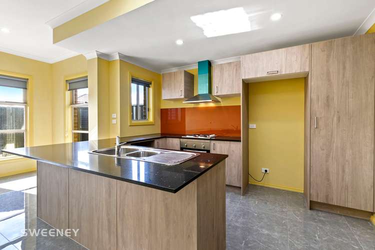 Third view of Homely townhouse listing, 2/38 William Street, St Albans VIC 3021