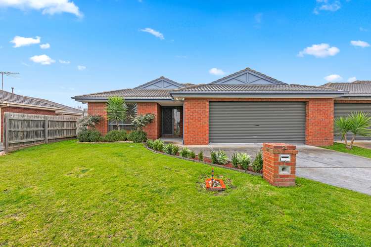 23 Chatham Close, Cranbourne East VIC 3977