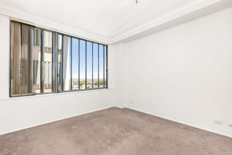Third view of Homely unit listing, 605/10 Mount Street, North Sydney NSW 2060
