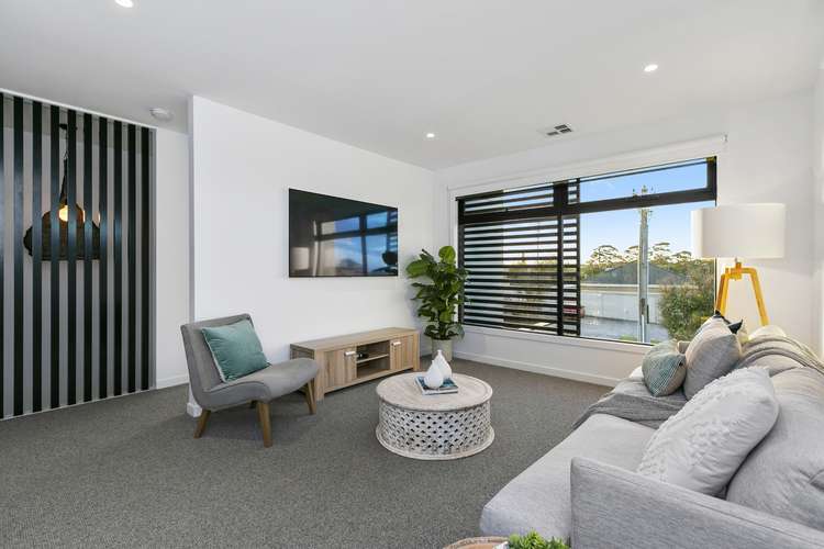 Sixth view of Homely townhouse listing, 9 York Street, Mornington VIC 3931