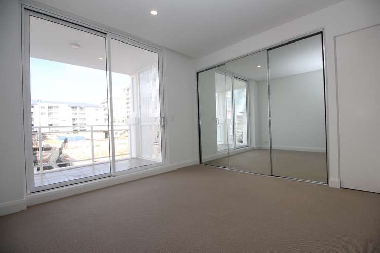 Fourth view of Homely apartment listing, 308/50 Peninsula Drive, Breakfast Point NSW 2137