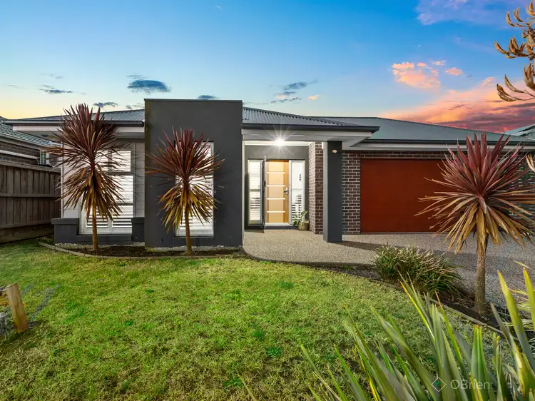 40 Alarah Boulevard, Cranbourne West VIC 3977