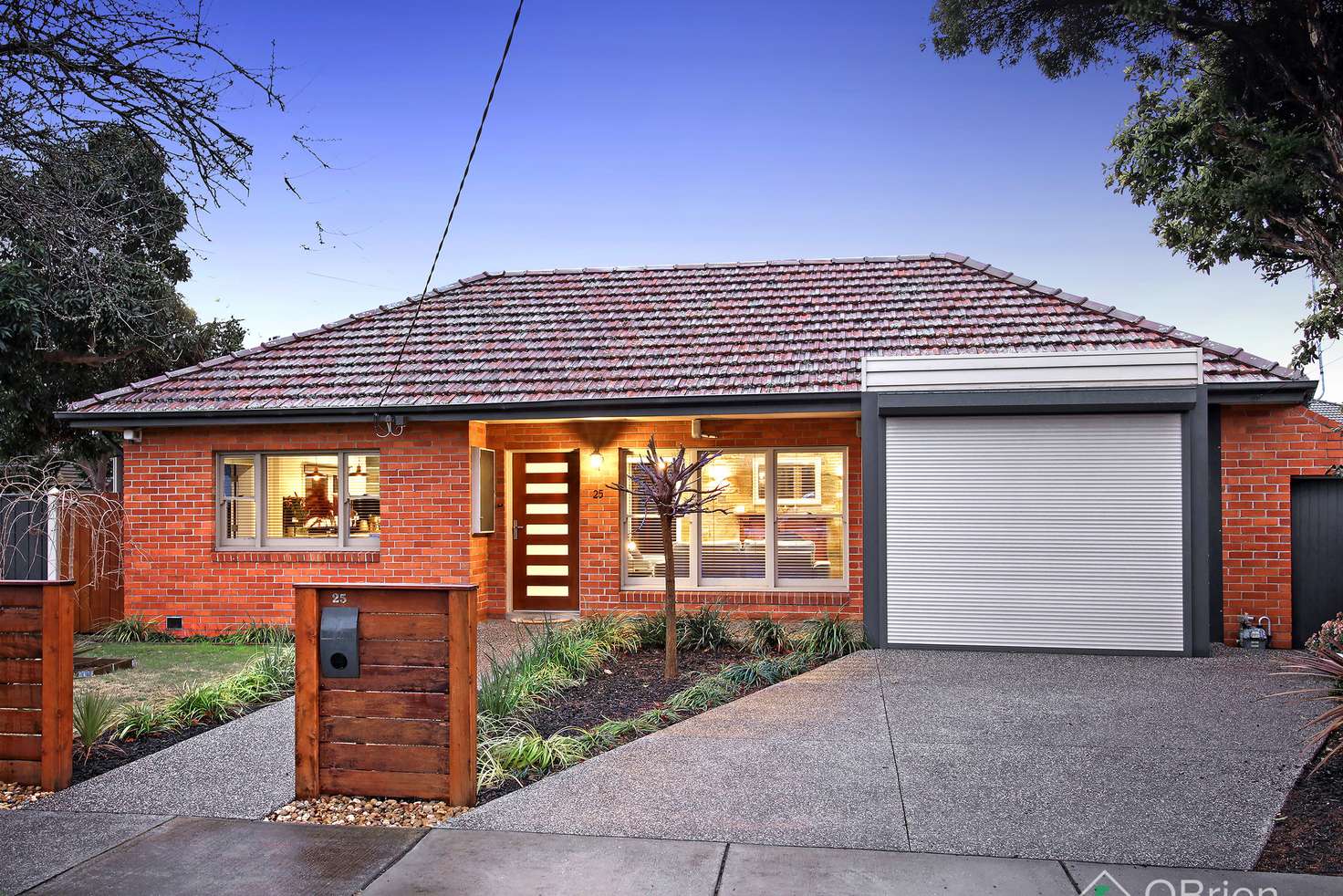Main view of Homely house listing, 25 Surrey Crescent, Oakleigh East VIC 3166