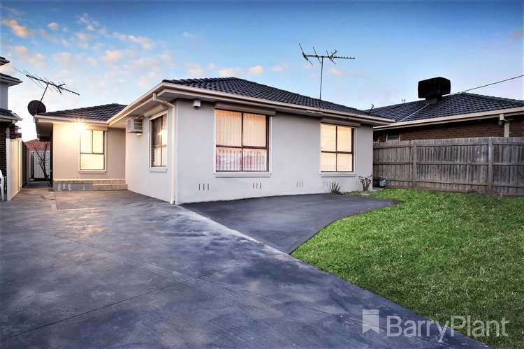 Fifth view of Homely house listing, 12 Shelbourne Court, Meadow Heights VIC 3048