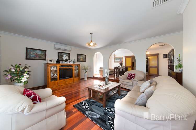 Second view of Homely house listing, 5 Bond Court, Meadow Heights VIC 3048