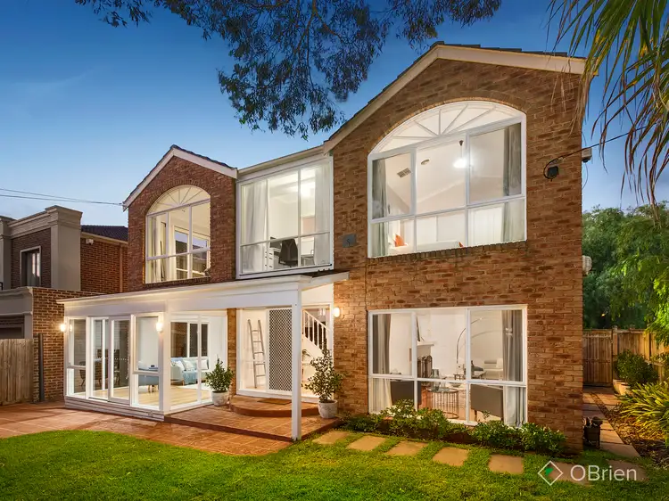 19 Gordon Street, Hampton VIC 3188