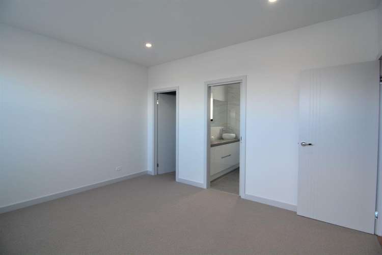 Second view of Homely townhouse listing, 4/7 Maddox Road, Newport VIC 3015