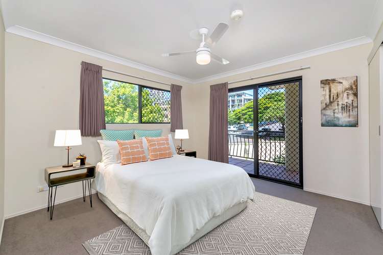 Fifth view of Homely unit listing, 2/11 Holland Street, Toowong QLD 4066
