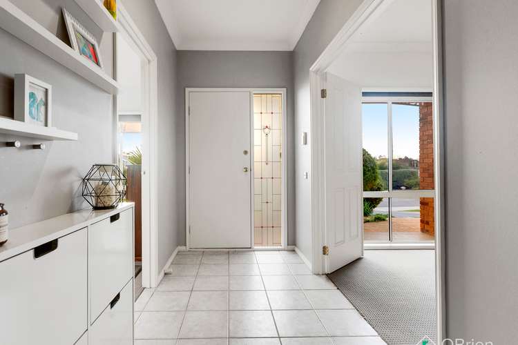 Second view of Homely house listing, 5 Fernleigh Court, Langwarrin VIC 3910
