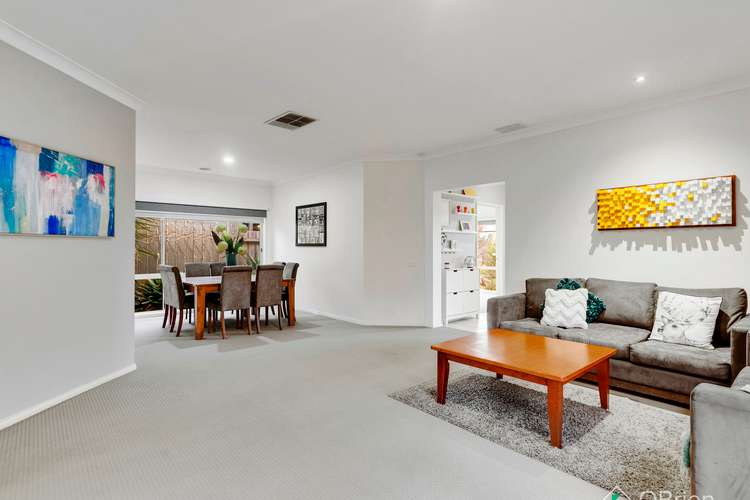 Fifth view of Homely house listing, 5 Fernleigh Court, Langwarrin VIC 3910